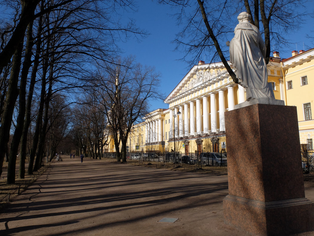 памятник адмиралтейство в санкт петербурге