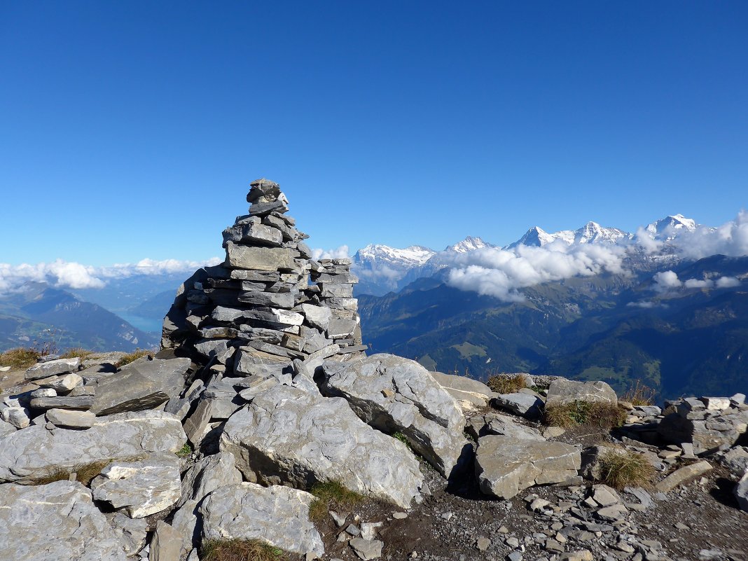 Каменная пирамида на горе Низен, Швейцария - Nata_li В.