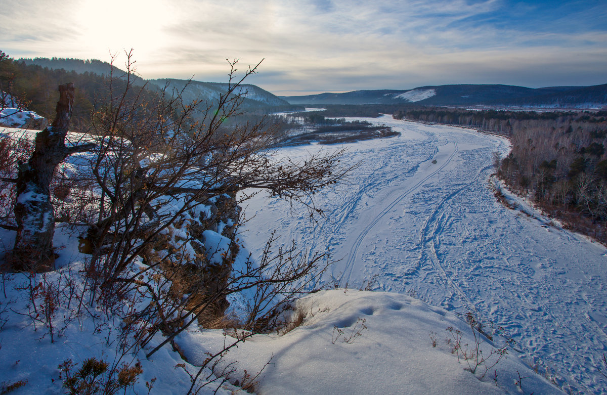Река в ледовом панцыре - Анатолий Иргл