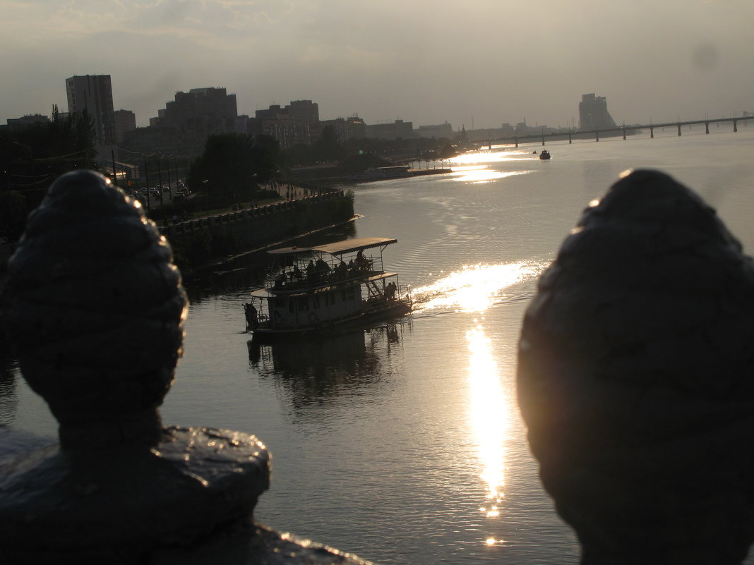 Поклонники Солнца наблюдают  отражение в воде резонанса Шумана... - Алекс Аро Аро