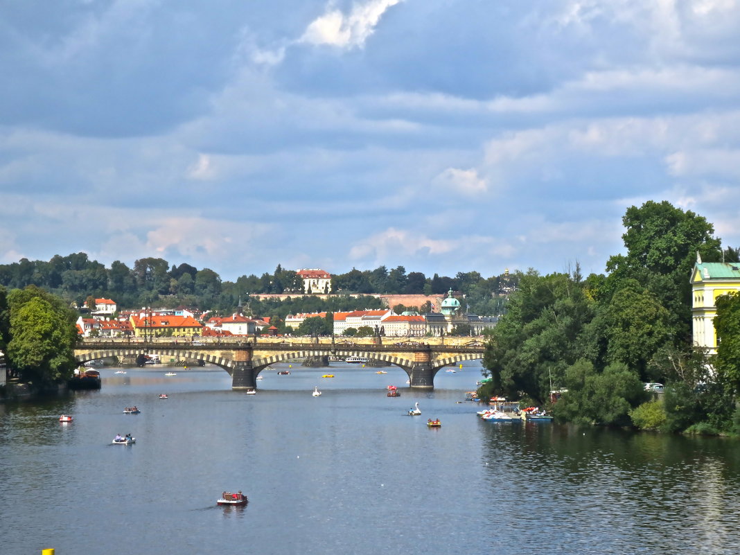Влтава-река, Прага - Елена 