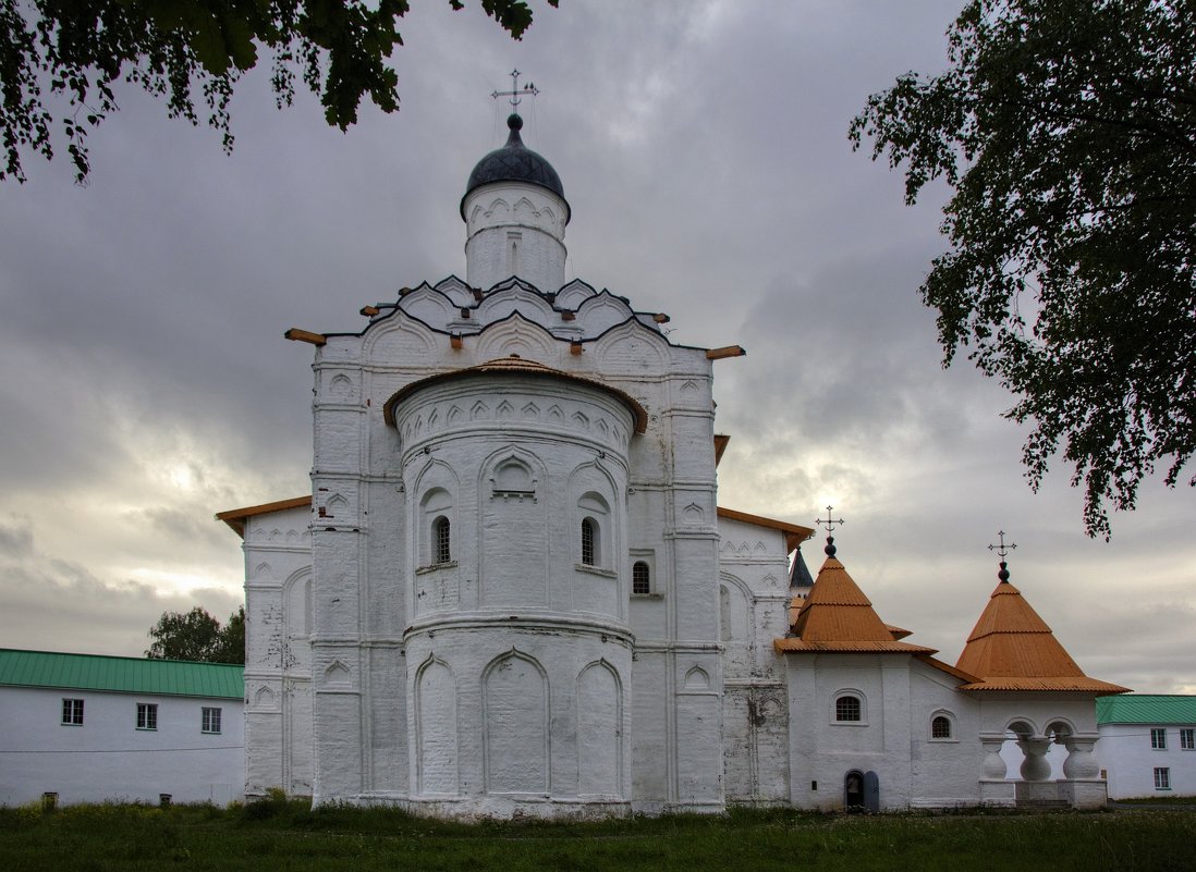 Покровская церковь - Константин 
