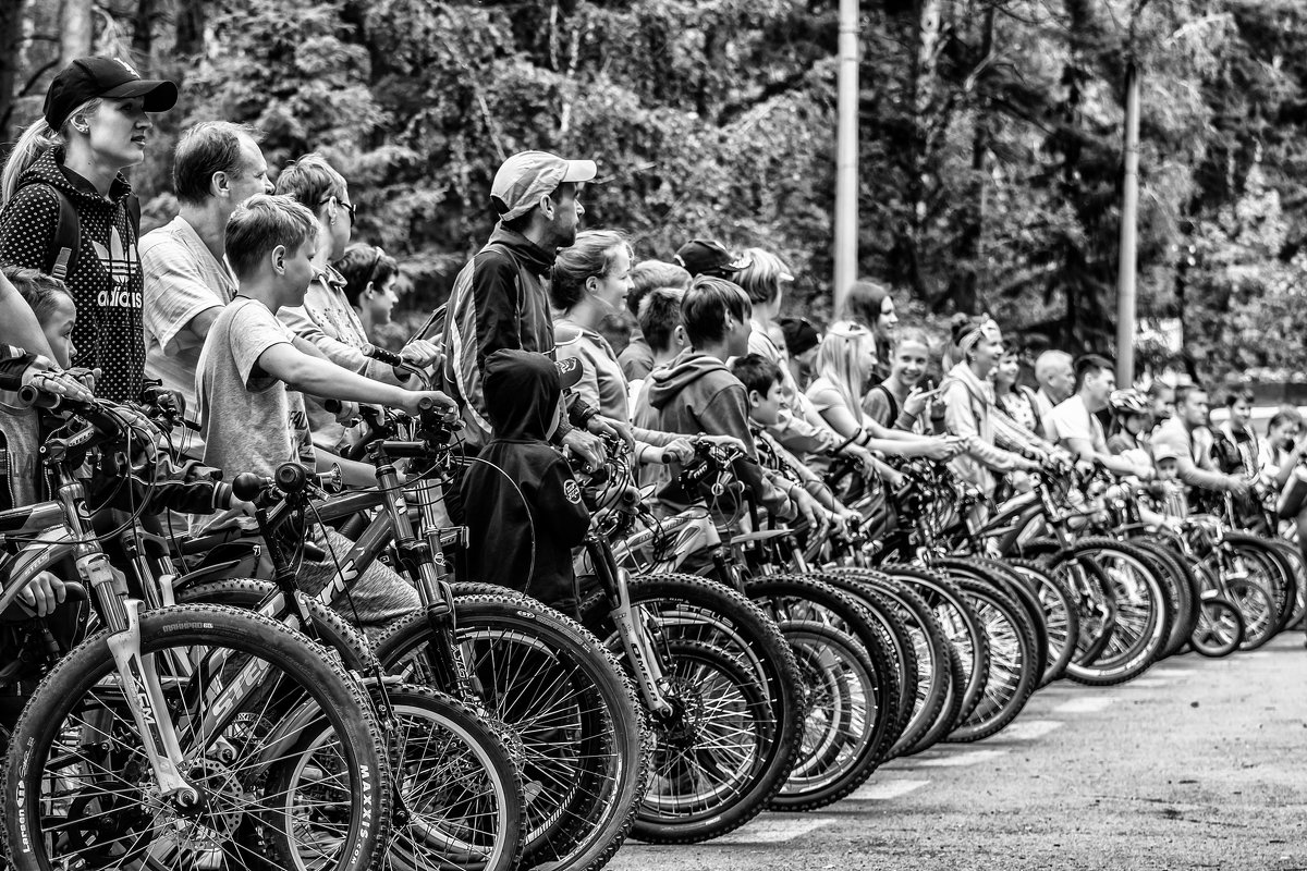 Bicycle season is open/велосипедный сезон открыт - Dmitry Ozersky