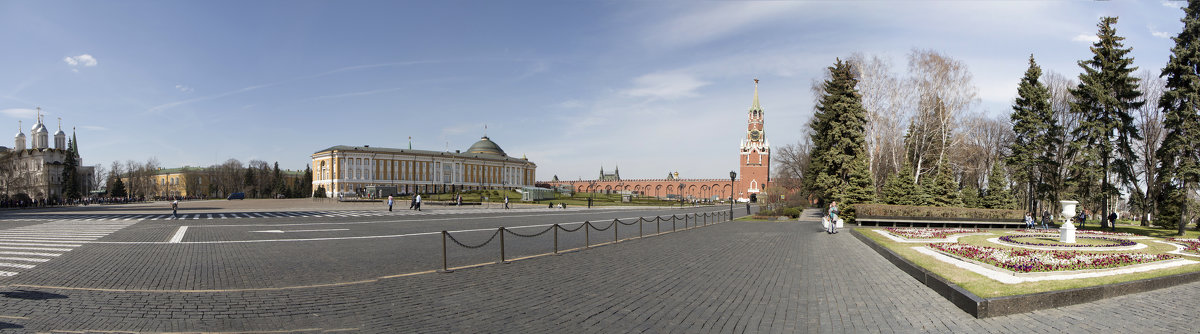 площадь в кремле - ВЛАДИМИР 