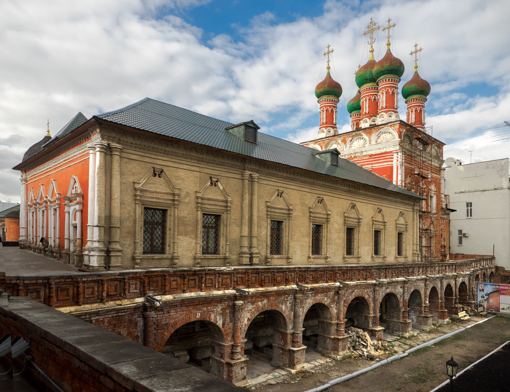 Петровский собор в Москве