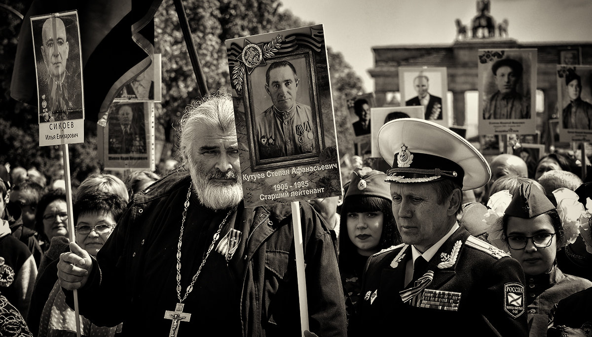 "Бессмертный полк" в Берлине - Dan Berli