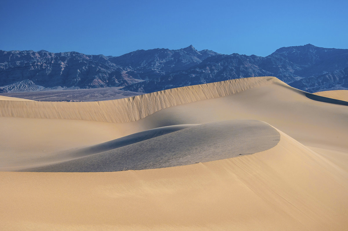 Долина Смерти, Калифорния, плоские дюны Мескит. - Светлана Риццо
