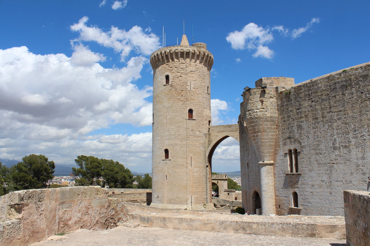 Донжон замка Бельвер (Майорка. Испания) - vadimka 