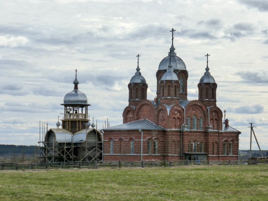 церковь в деревне - Елена Кордумова