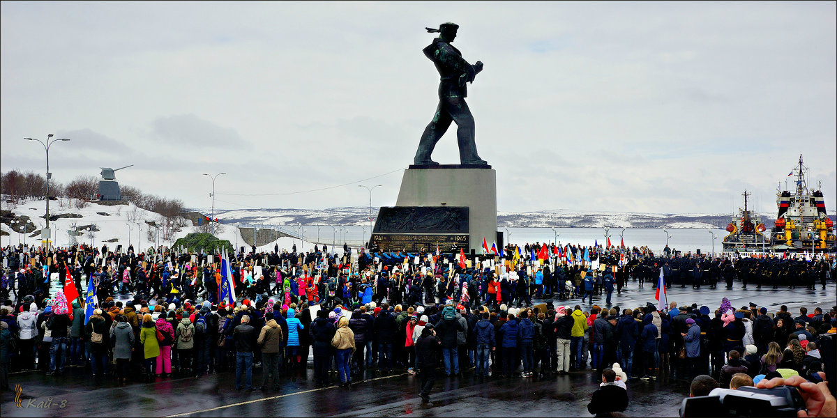 Бессмертный полк на Приморской площади Североморска - Кай-8 (Ярослав) Забелин