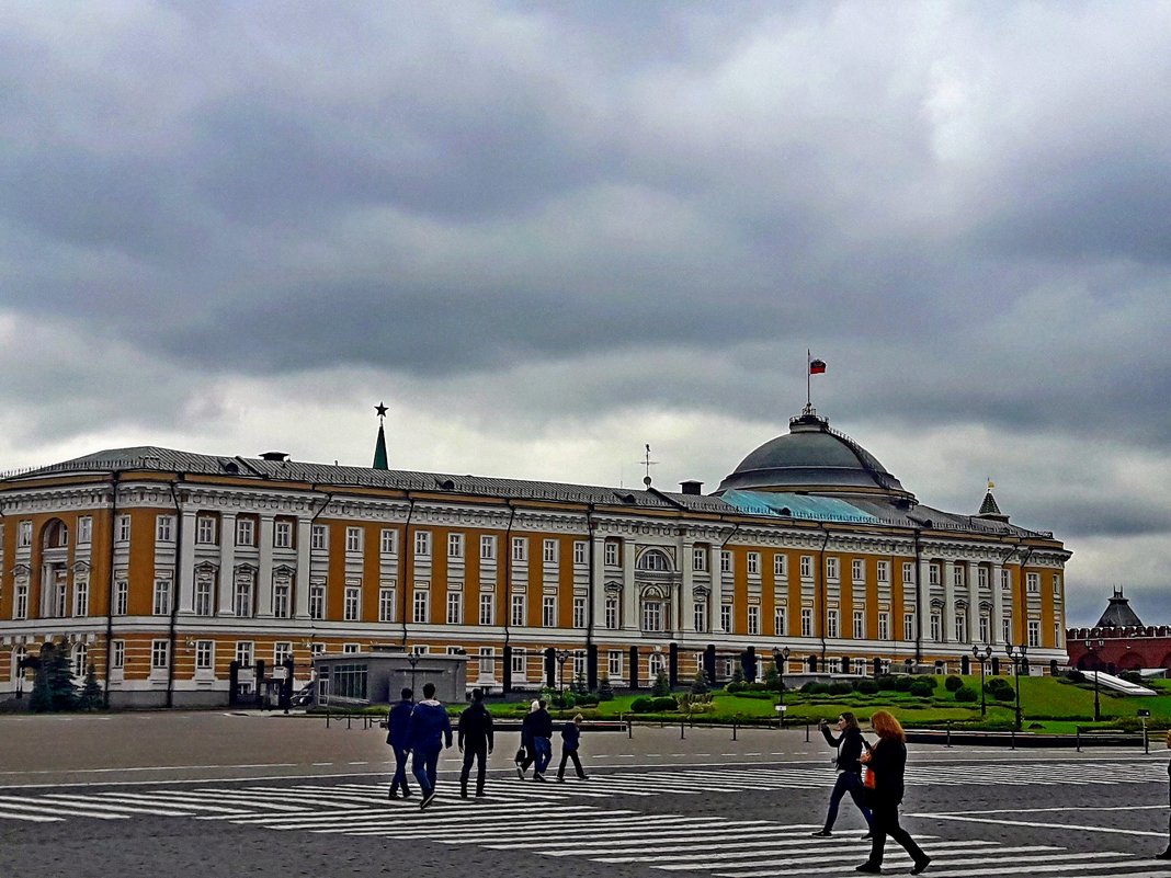 Здание Сената в Московском Кремле - Tata Wolf