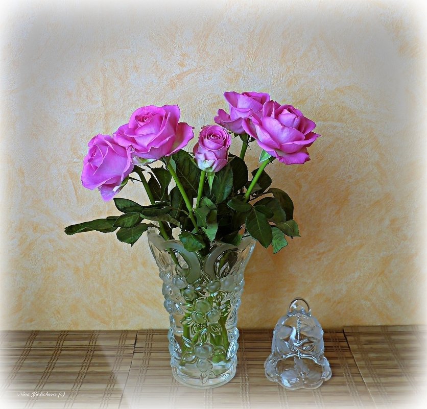 Розовые розы - Nina Yudicheva