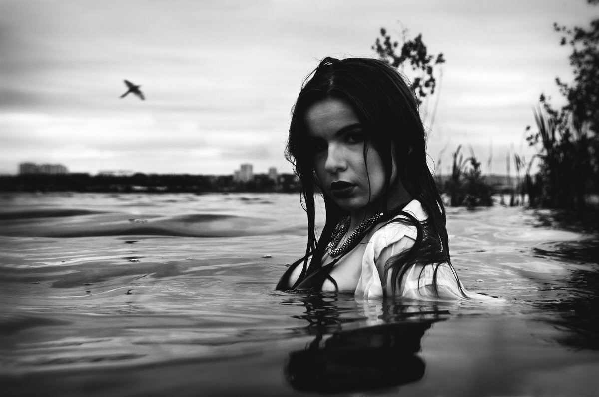 девушка воды - Владимир Юминов