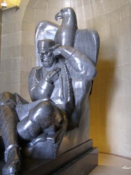 Статуя Петра Петровича-Негоша - Анна Воробьева