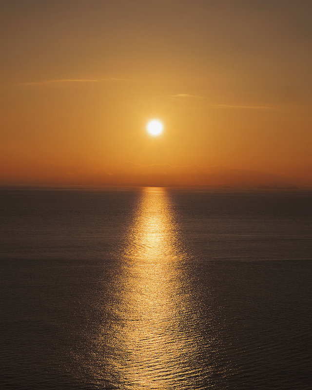 Восход солнца над Японским морем. - Сергей Изотов