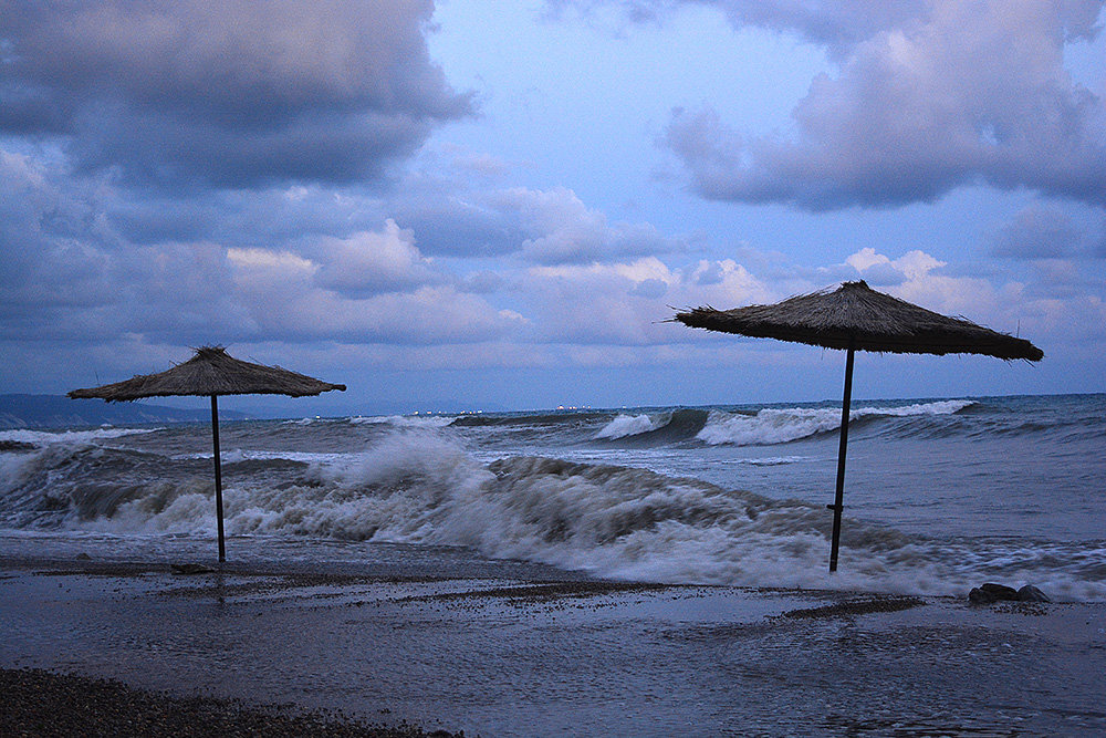 шторм на Мысхако (пляж) - Татьяна Малафеева