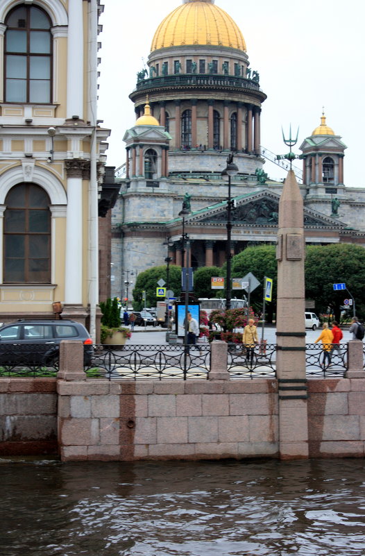 САНКТ-ПЕТЕРБУРГ - Николай Гренков