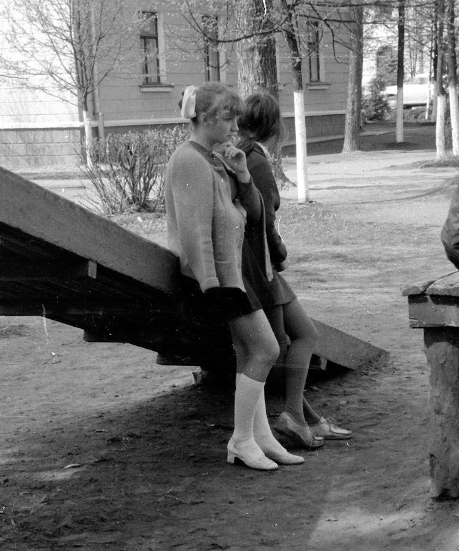 А у нас во дворе есть девчонка одна..... 1974 (май) - Игорь Смолин