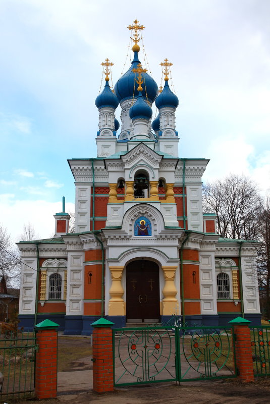 Гатчина (Мариенбург). Церковь Покрова Пресвятой Богородицы - Александр 