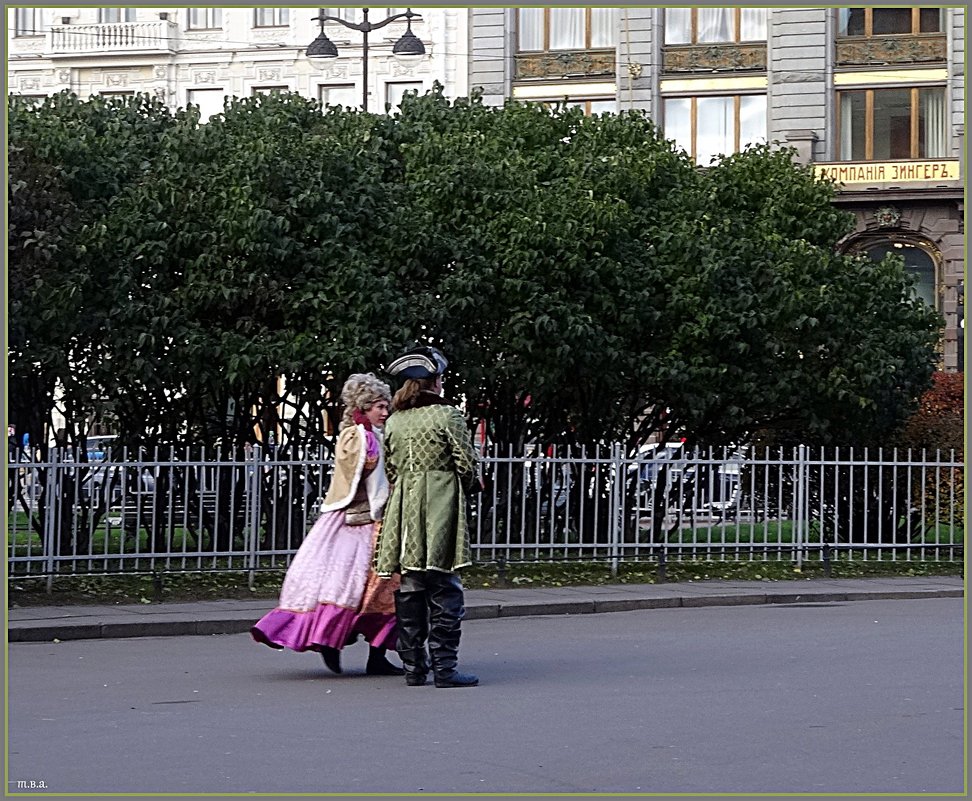Прогулка у Казанского собора - Вера 