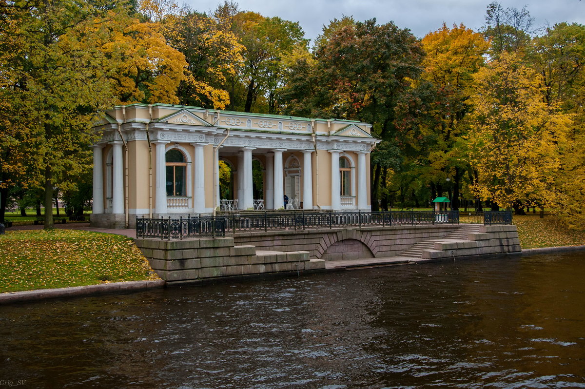 Михайловский парк в Санкт-Петербурге