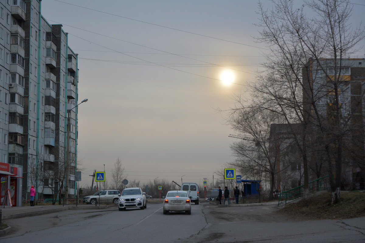 Осенняя мгла над городом. - юрий Амосов