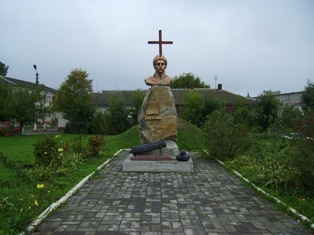 Памятник   Семёну   Высочану   в   Отыние - Андрей  Васильевич Коляскин