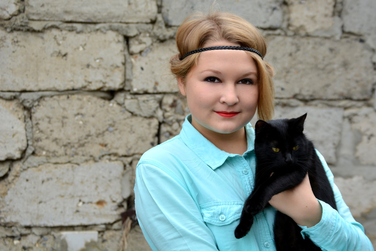 Кошка в кадре - Елена Султанхакимова