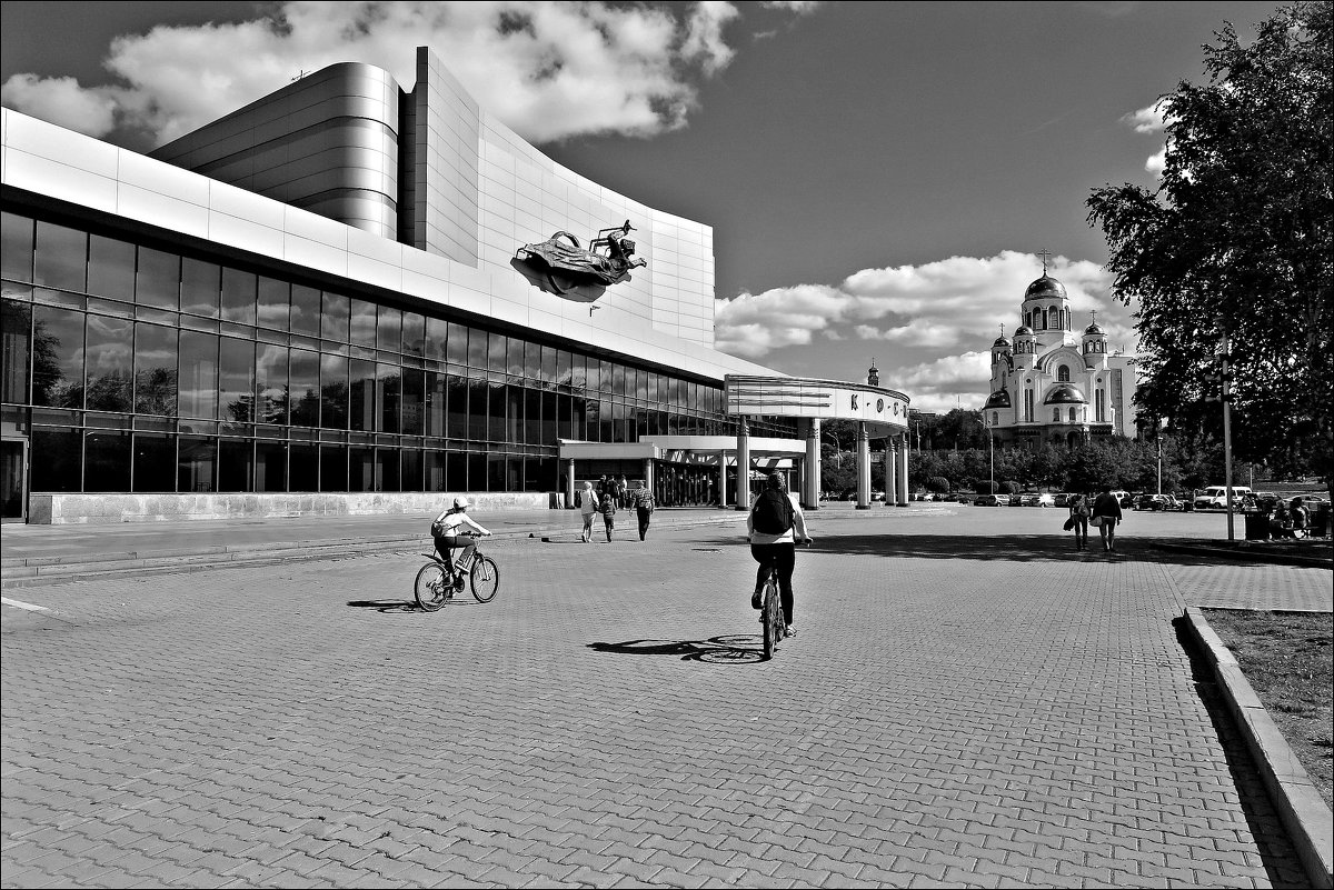 В Екатеринбурге - Leonid Rutov