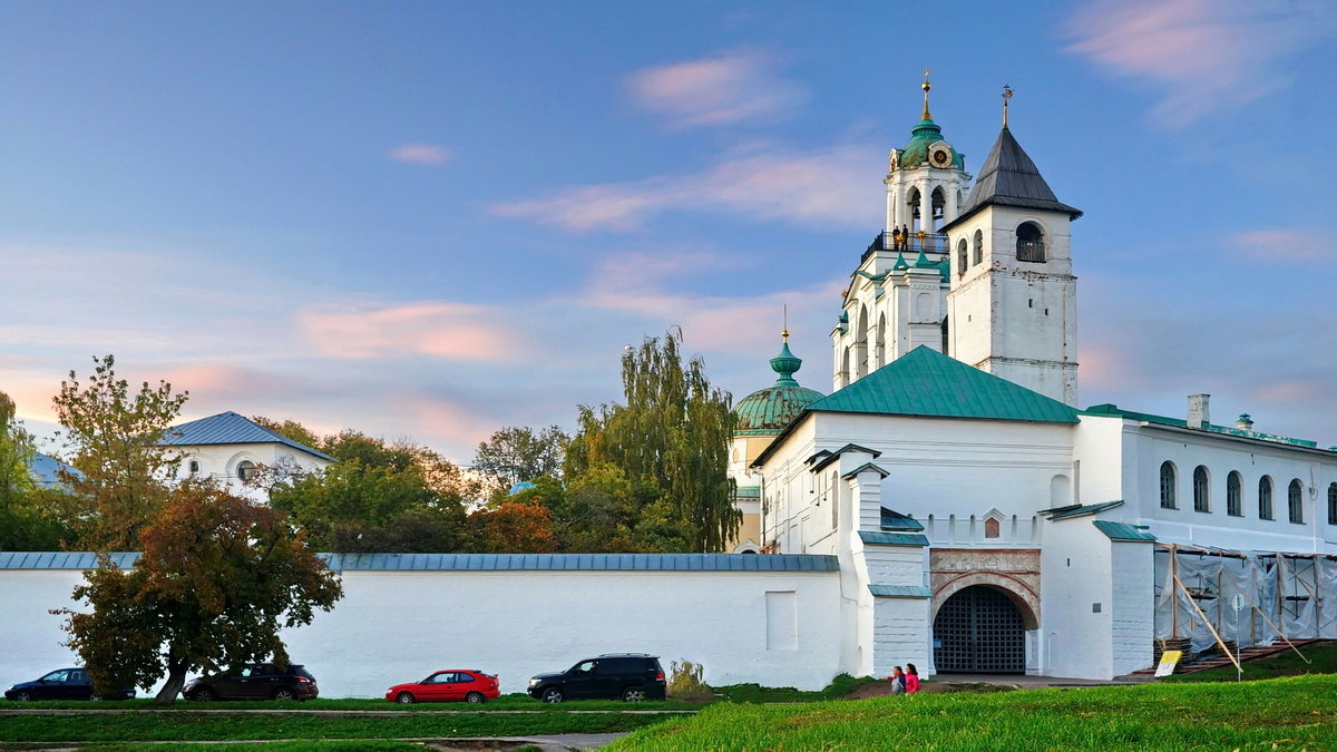 Ярославль Спасо-Преображенский монастырь Ярославль