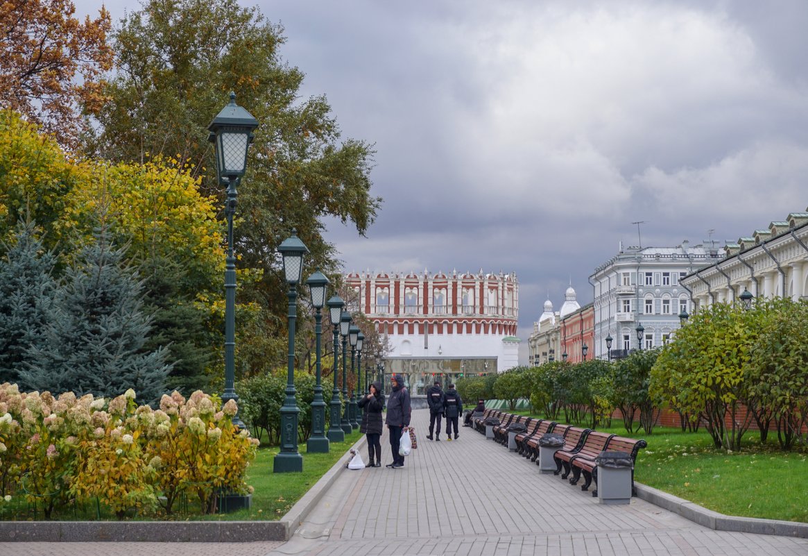 В Александровском саду - Ольга 