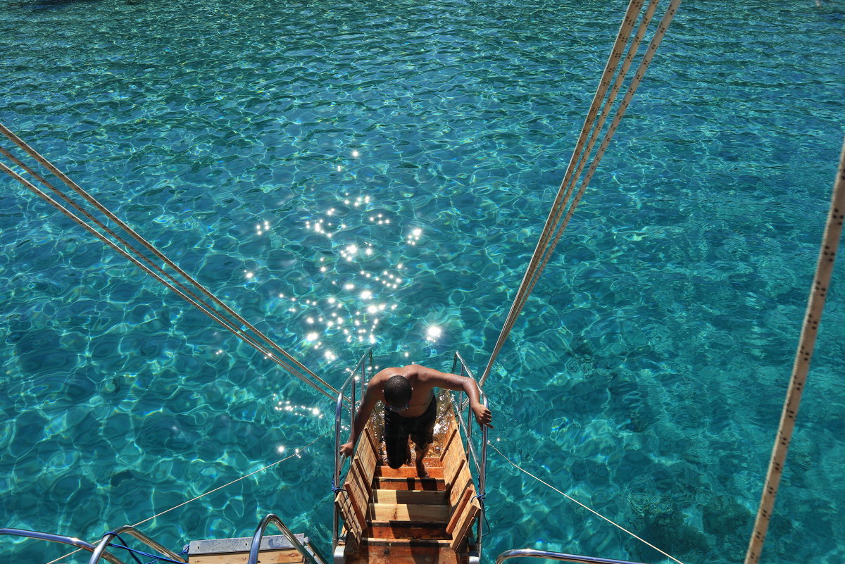 Вода Эгейского моря - Михаил Кашанин
