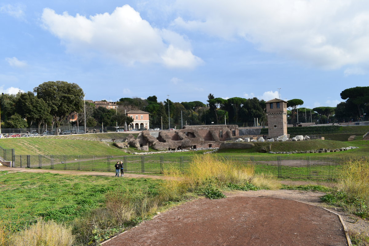Италия.Рим.Большой цирк в Риме - самый обширный античный ипподром - Galina Leskova