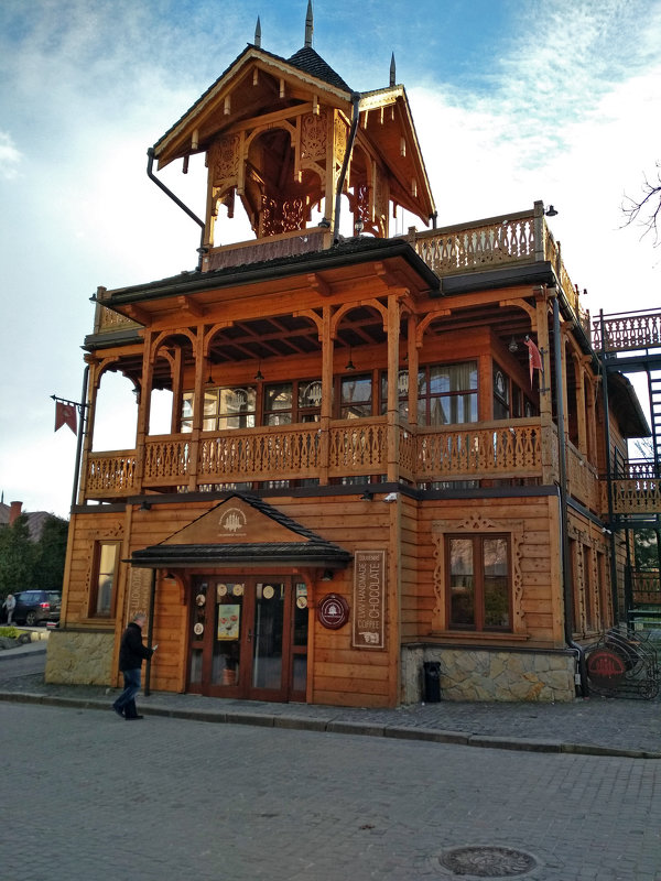 Wooden shop-coffee in Truskavets - Roman Ilnytskyi