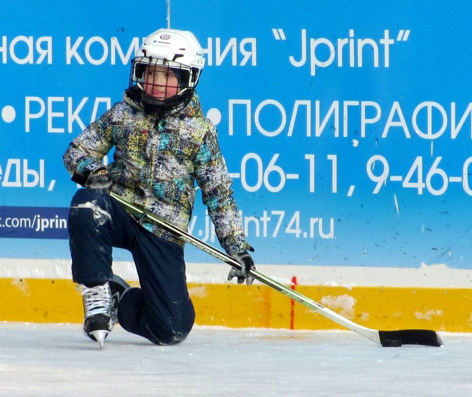 Трус не играет в хоккей - Лидия Суюрова