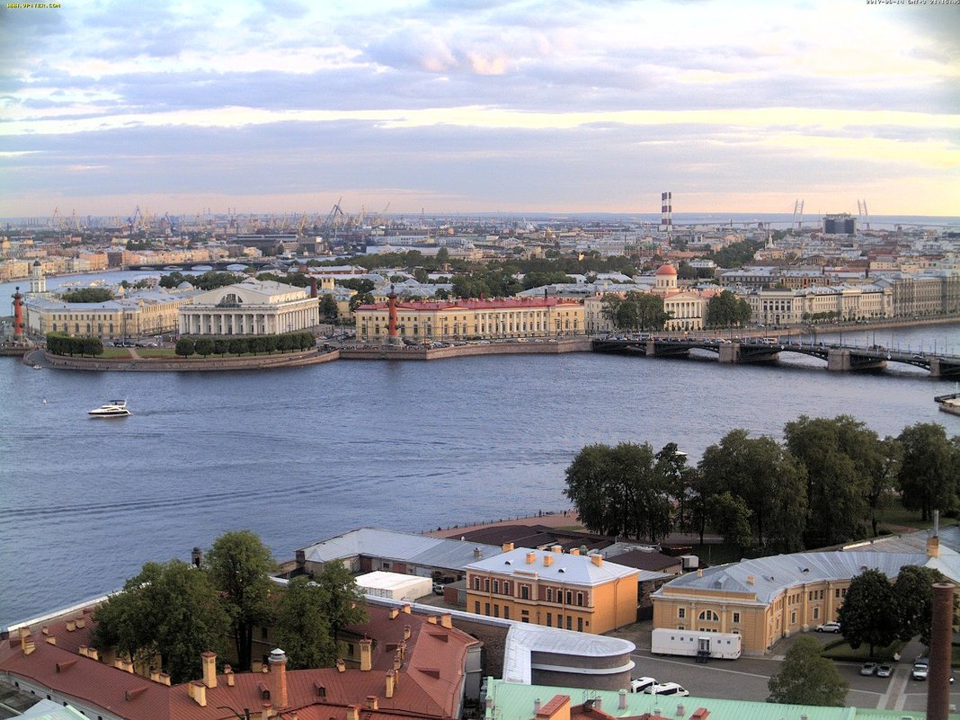 Вид на Санкт-Петербург с Петропавловской крепости. - Виктор Егорович