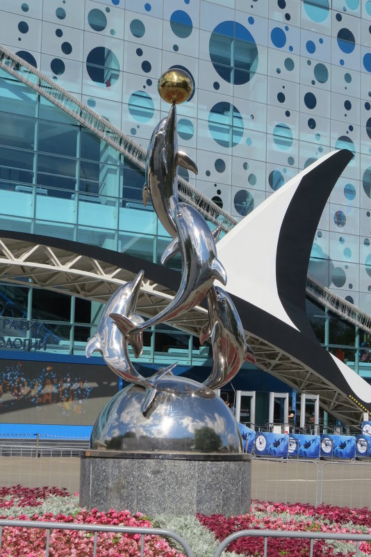 Скульптура "Дельфины" - Вера Щукина