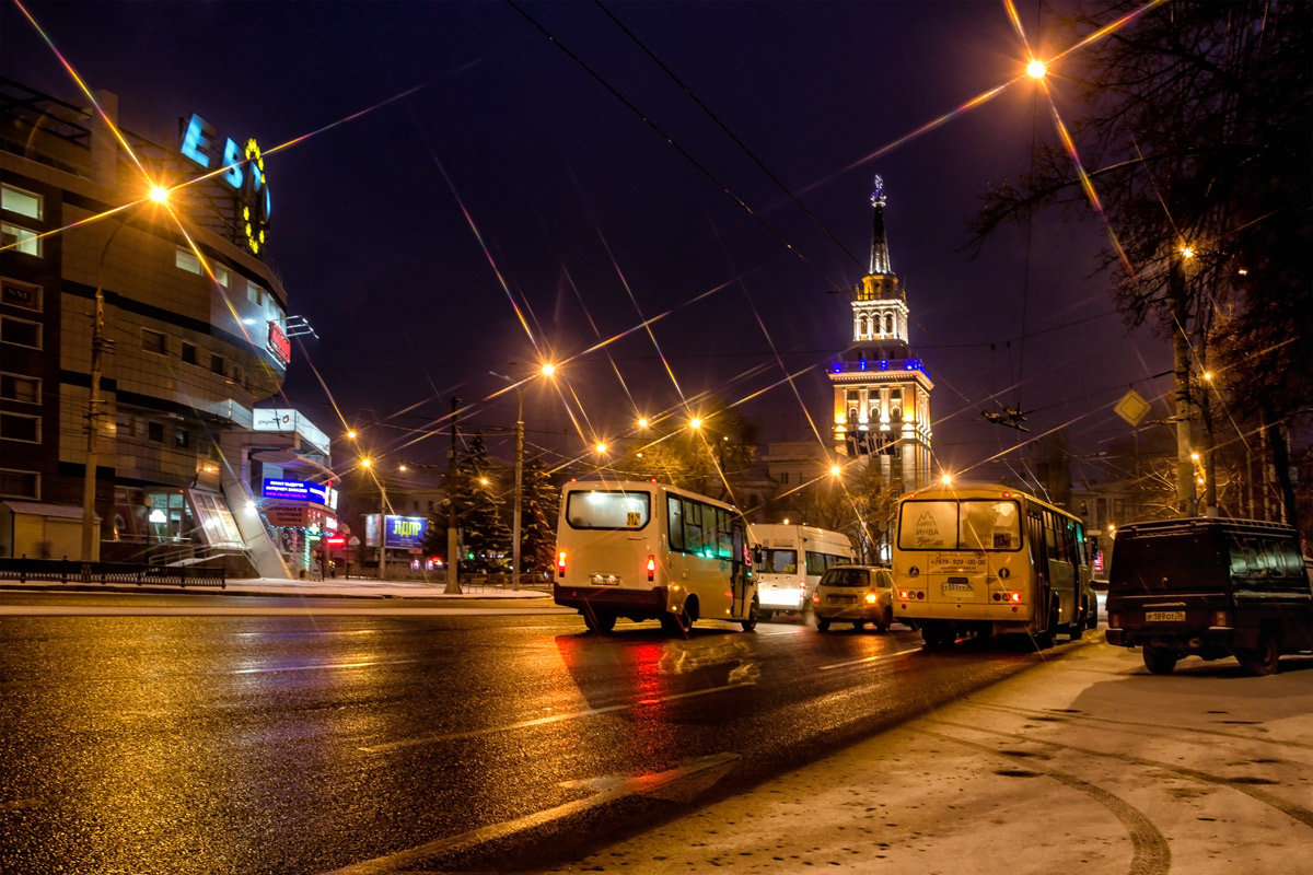 Утренние огни города - Юрий Стародубцев