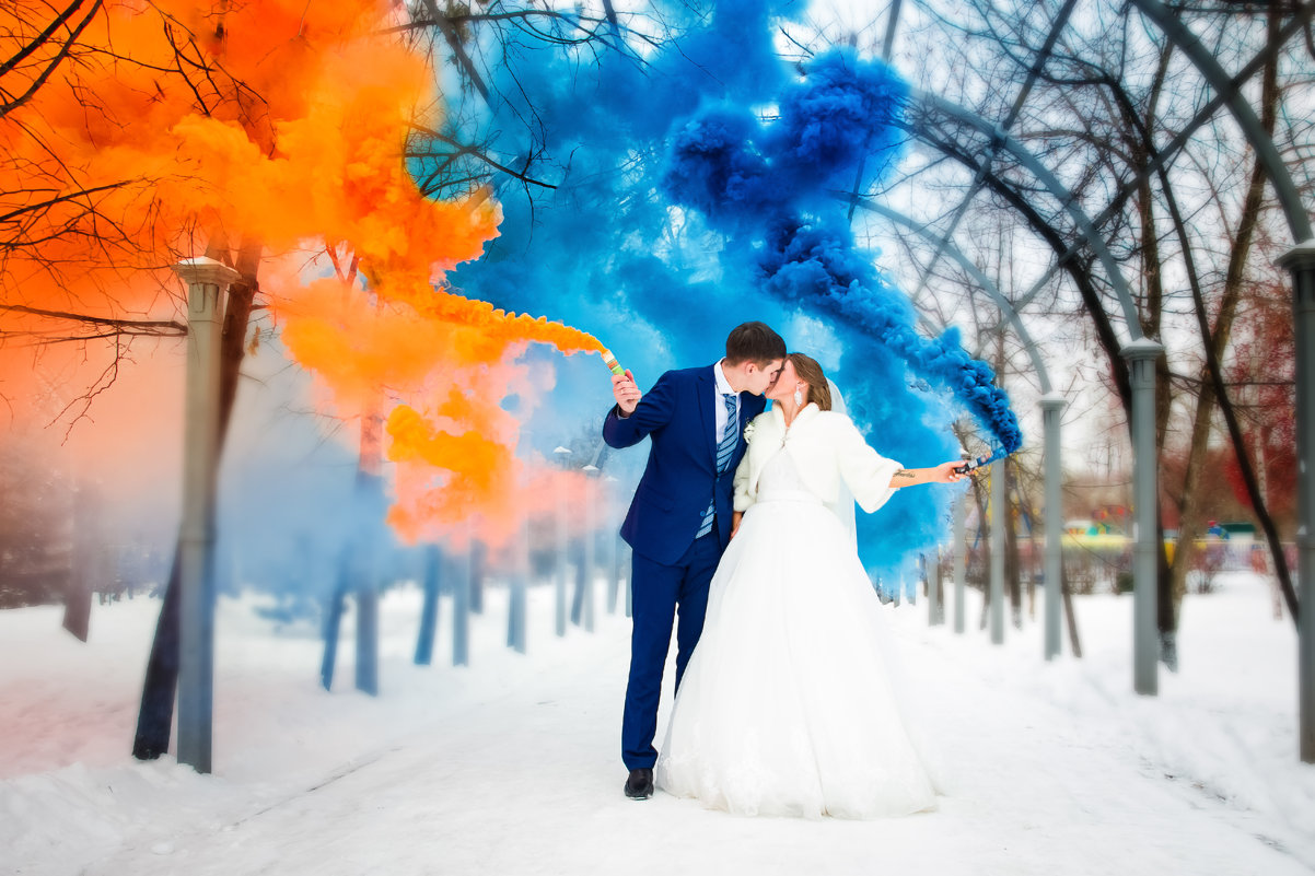 Цветной дым на свадьбу зимой