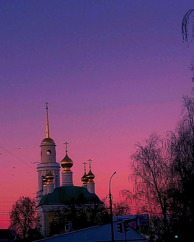 Морозное утро и вид на Собор Ахтырской Иконы Божьей Матери - Леонид Абросимов