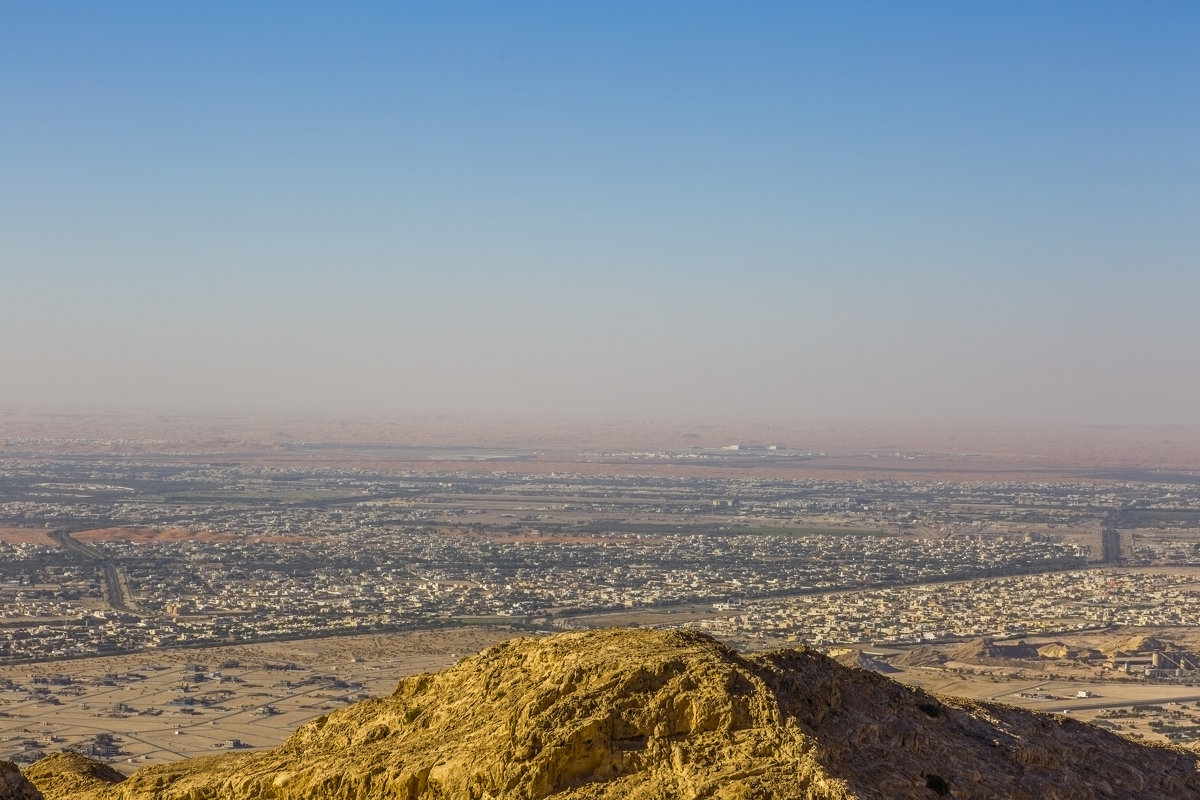 Вид на Аль Айн с горного хребта Ал Джеббель - Gennadiy Karasev