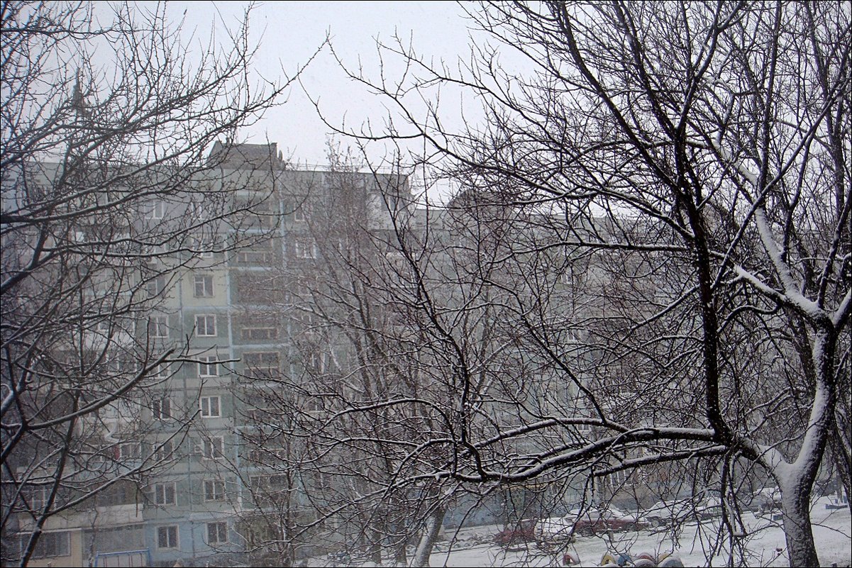 Вчерашний снег - Нина Корешкова