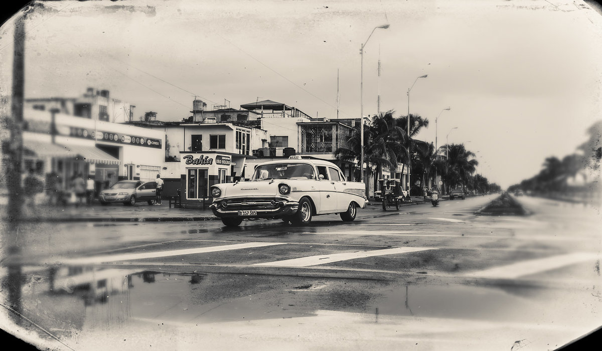 Дождливо...Сьенфуэгос,Куба! - Александр Вивчарик