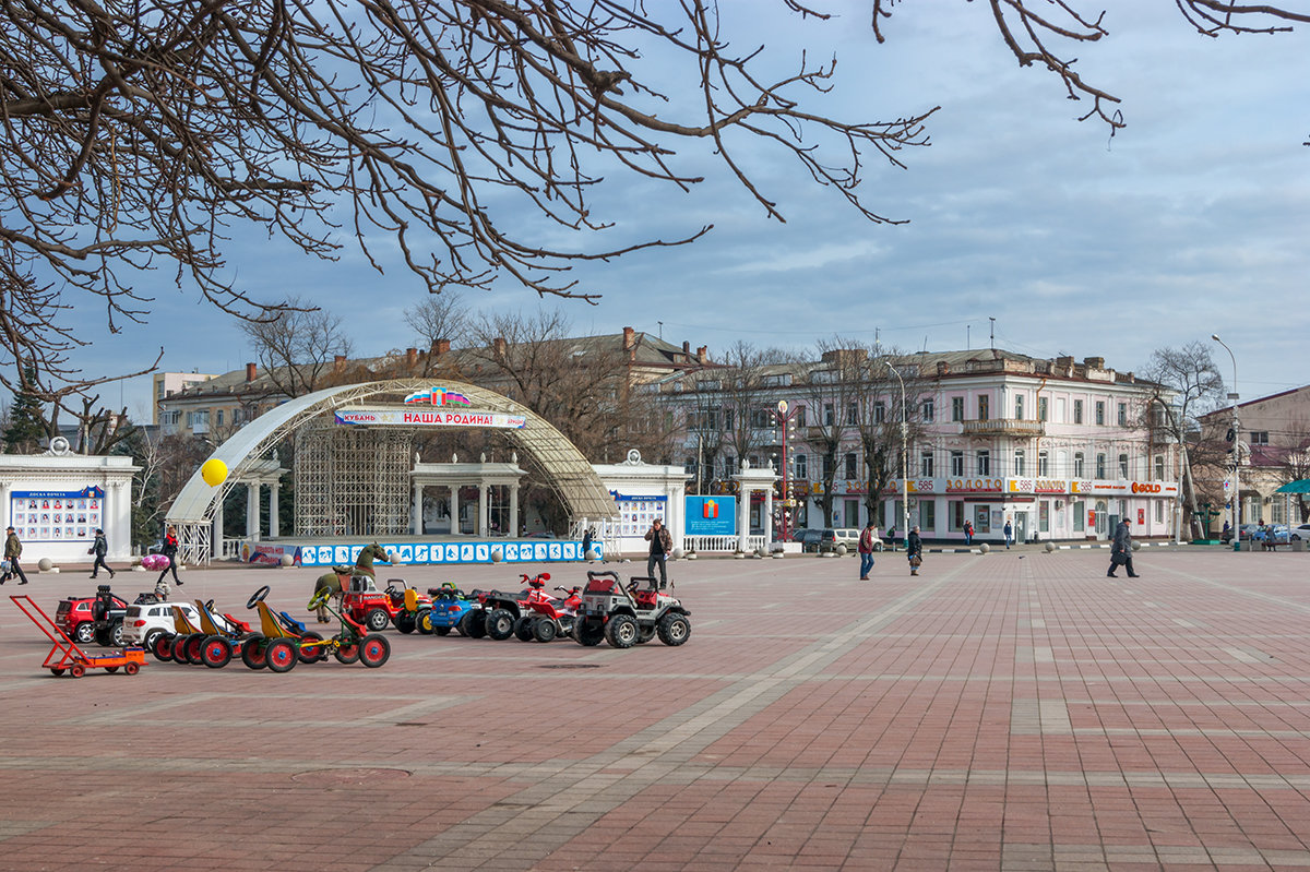 Прогулка по городу - Игорь Сикорский