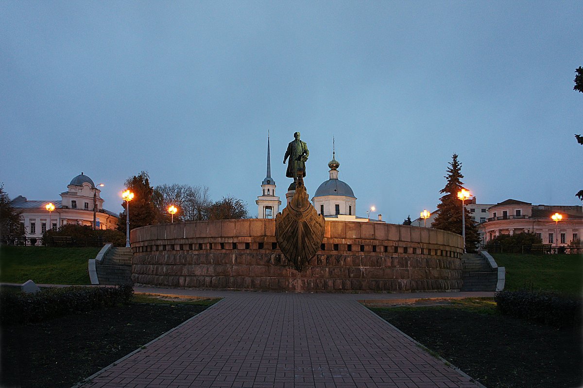 Памятник Афанасию Никитину. г. Тверь, наб. Афанасия Никитина - Елена Павлова (Смолова)