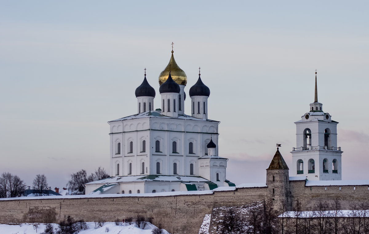 *** - Олег Баслаков