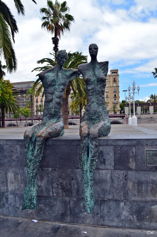 Скульптура на Набережной Барселоны - Татьяна Ларионова