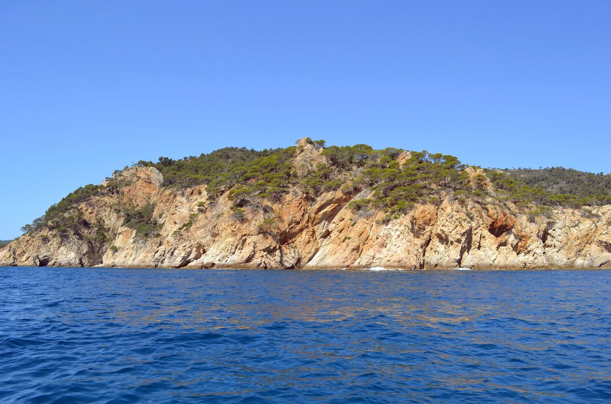 Скалистые берега Каталонии - Ольга 