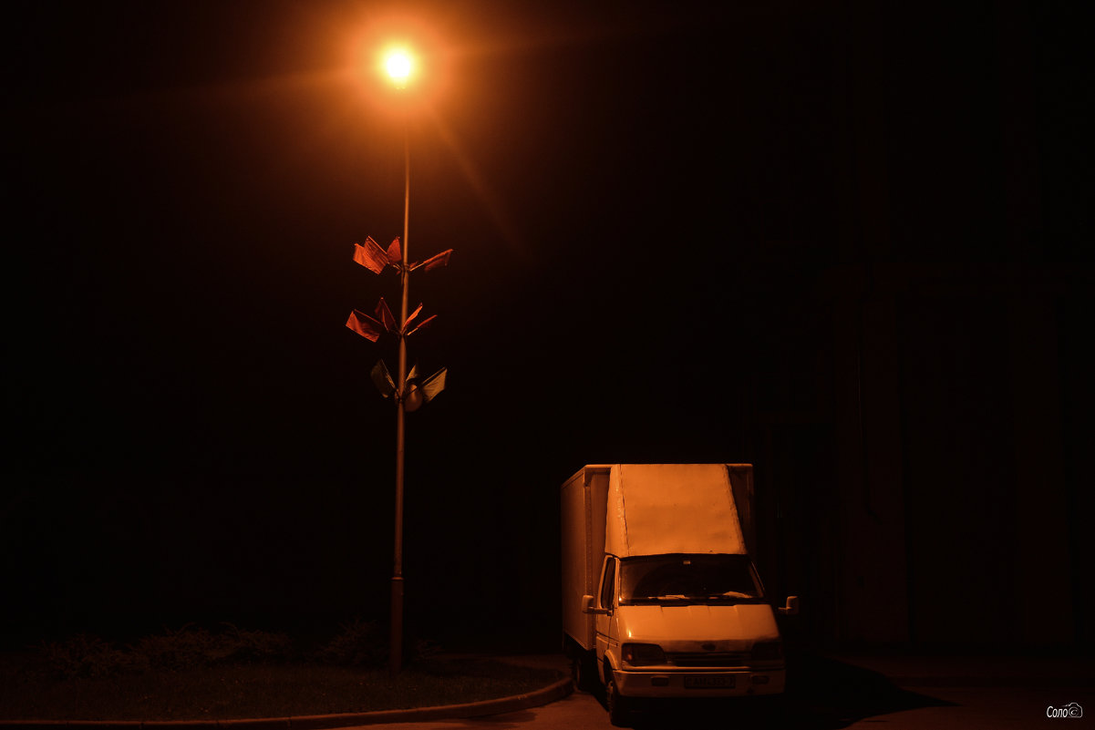 Ночь ,улица,фонарь,машина. - Valera Solo
