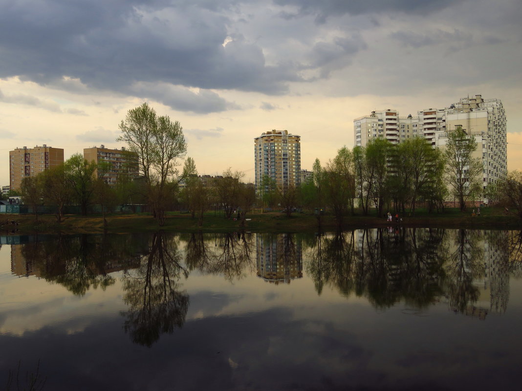 После дождя и перед Большим Дождем - Андрей Лукьянов